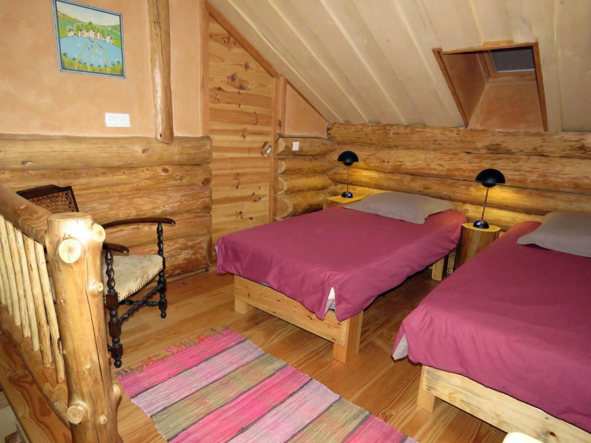 La Cabane De Hans Saint-Martial-de-Gimel Экстерьер фото