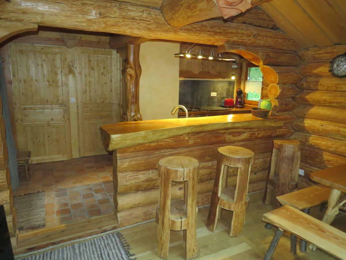 La Cabane De Hans Saint-Martial-de-Gimel Экстерьер фото